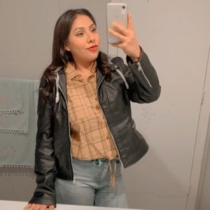 Meet your Posher, Gallegos